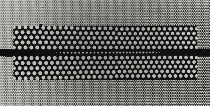 Substrateless silicon terahertz integrated platform